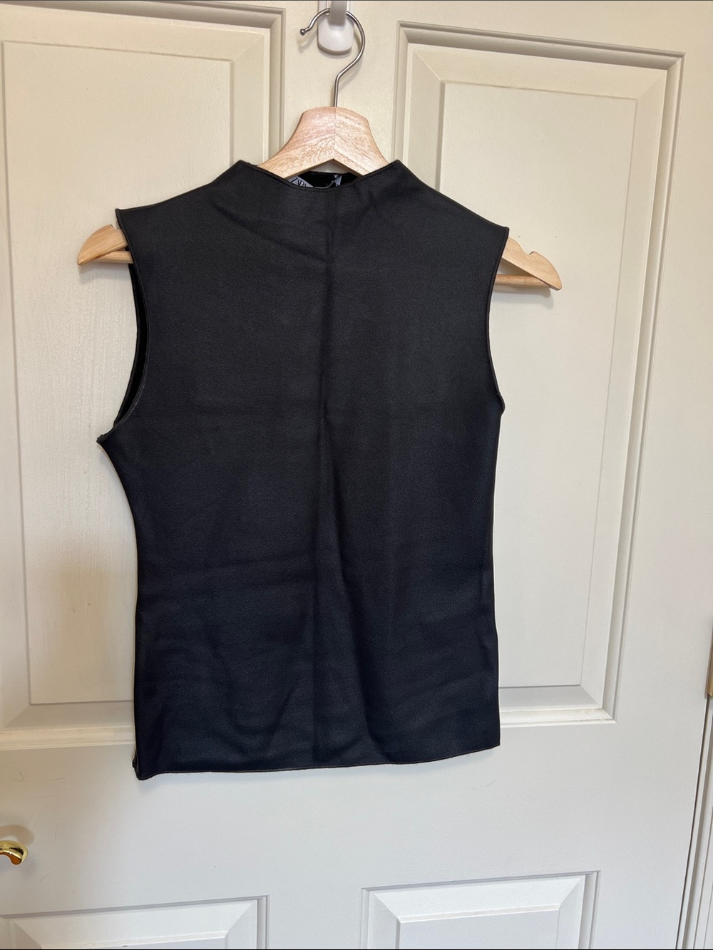 Zara Black Sleeveless Mock-Neck Tank Top